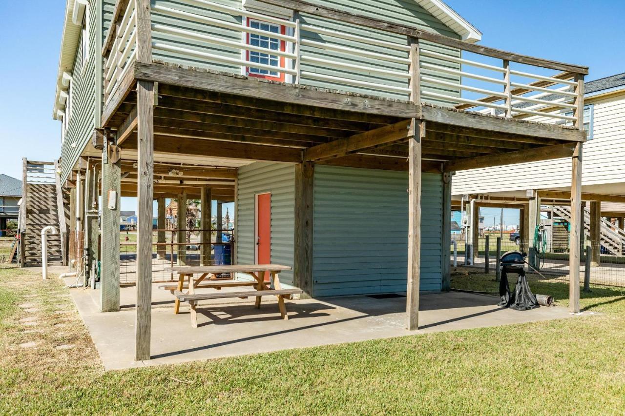 Casa De Las Olas - Huge Fenced Yard, Massive Outdoor Shower, Great Breezes From Deck! Villa Surfside Beach Exterior photo